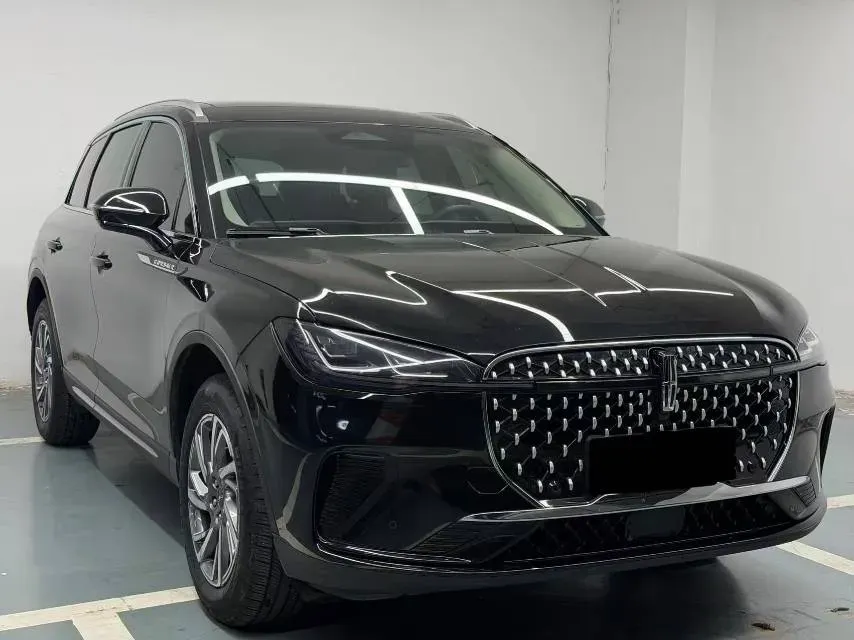 2023 Lincoln Corsair 2.0T 261HP L4 8AT,autocango,china used car exporter,china ev exporter,chinese used car exporter,chinese used ev exporter