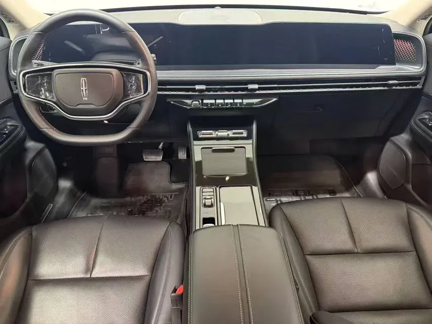 2023 Lincoln Corsair 2.0T 261HP L4 8AT,autocango,china used car exporter,china ev exporter,chinese used car exporter,chinese used ev exporter