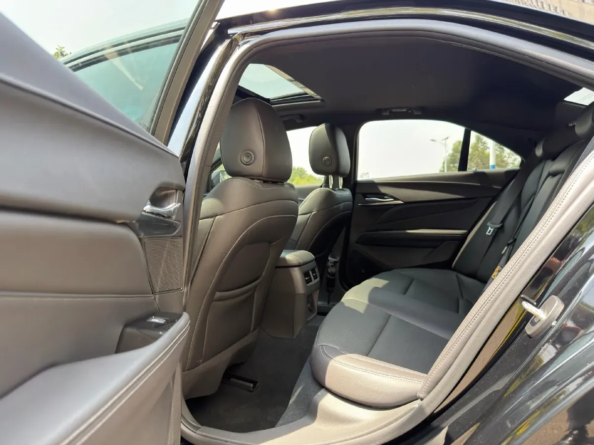 2023 Cadillac CT4 1.5T 211HP L4 8AT,autocango,china used car exporter,china ev exporter,chinese used car exporter,chinese used ev exporter