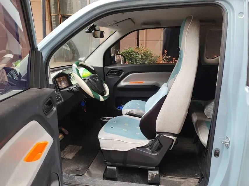 2021 WuLing HongGuang MINI EV BEV 13.9KWH,autocango,china used car exporter,china ev exporter,chinese used car exporter,chinese used ev exporter