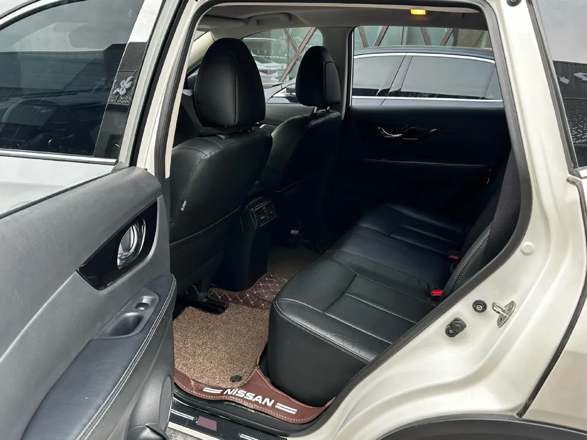 2020 Nissan X-Trail 2.0L 154HP L4 CVT,autocango,china used car exporter,china ev exporter,chinese used car exporter,chinese used ev exporter