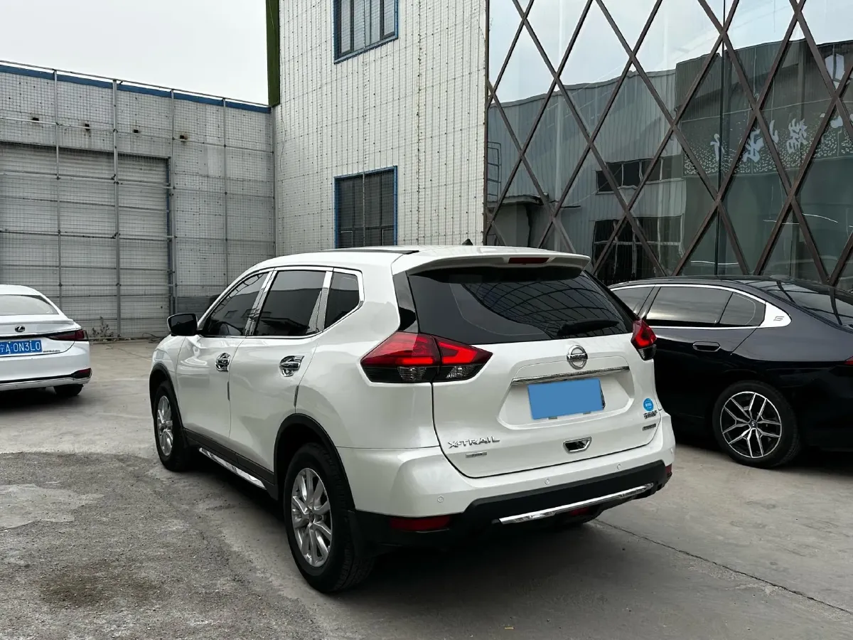 2020 Nissan X-Trail 2.0L 154HP L4 CVT,autocango,china used car exporter,china ev exporter,chinese used car exporter,chinese used ev exporter