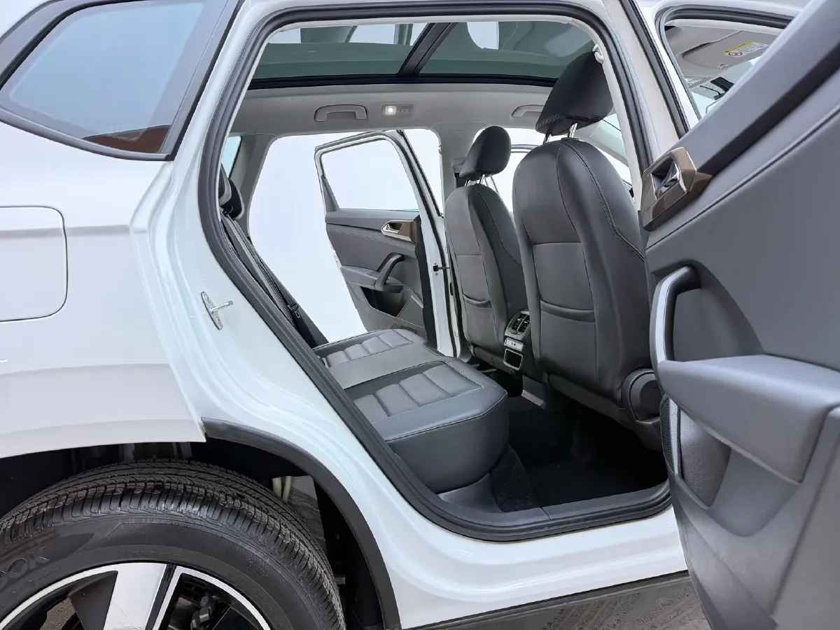 2021 Volkswagen Tharu 1.4T 150HP L4 7DCT,autocango,china used car exporter,china ev exporter,chinese used car exporter,chinese used ev exporter