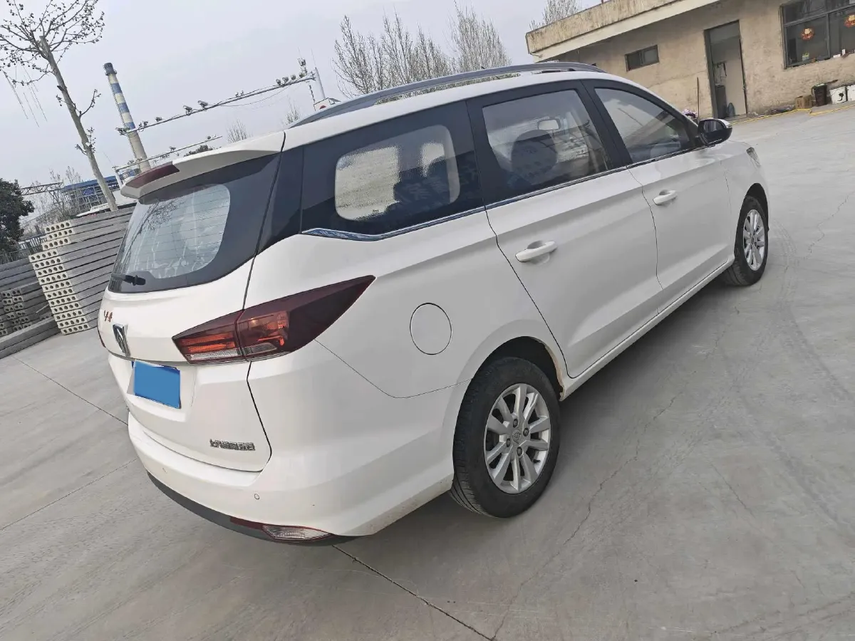 2018 BaoJun 360 1.5L 112HP L4 6MT,autocango,china used car exporter,china ev exporter,chinese used car exporter,chinese used ev exporter