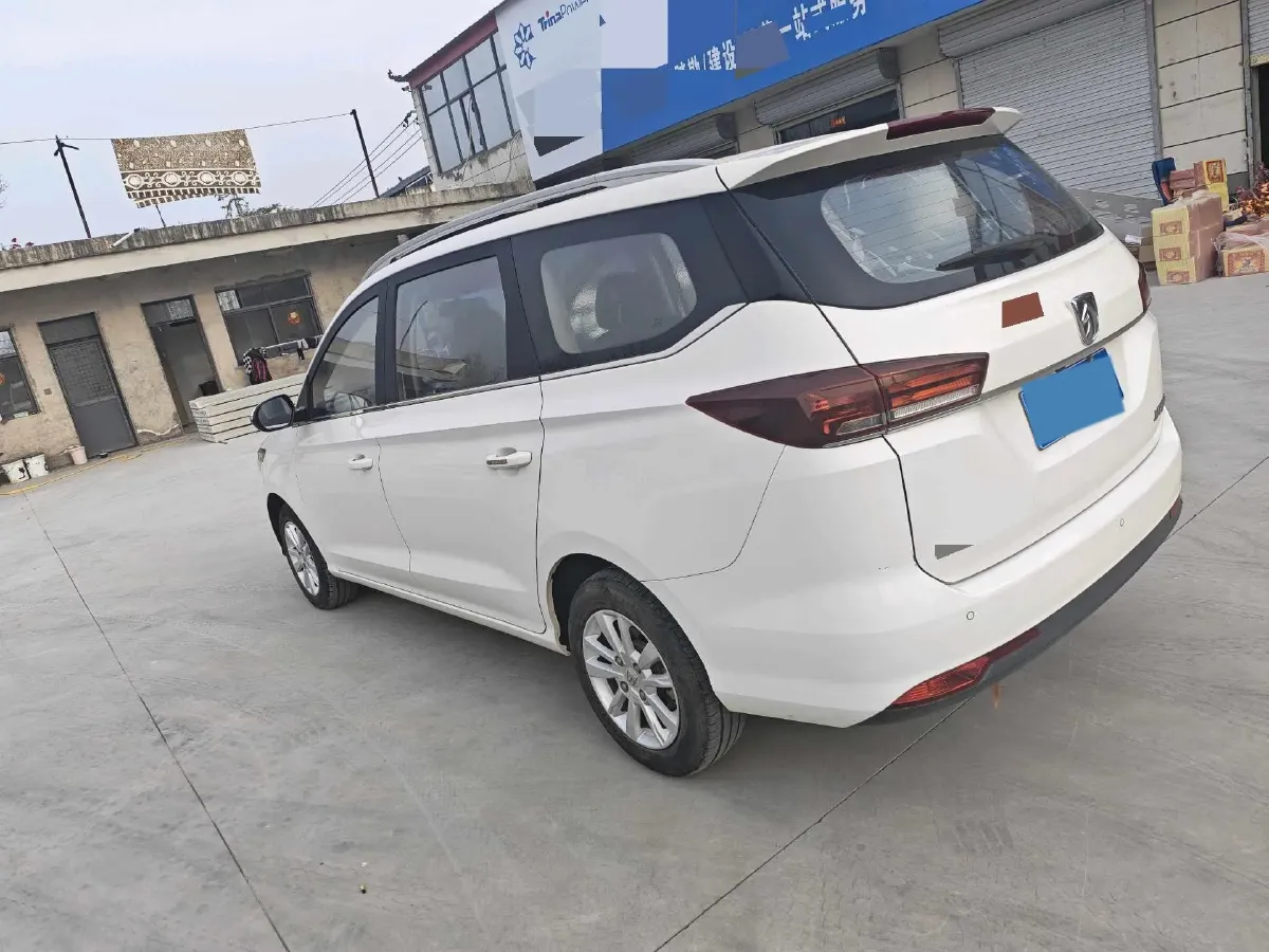 2018 BaoJun 360 1.5L 112HP L4 6MT,autocango,china used car exporter,china ev exporter,chinese used car exporter,chinese used ev exporter