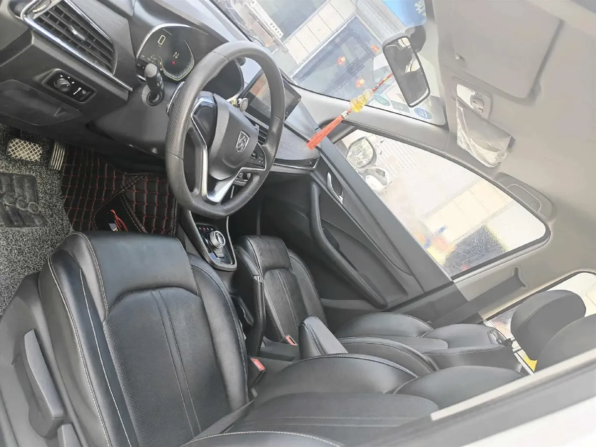 2018 BaoJun 360 1.5L 112HP L4 6MT,autocango,china used car exporter,china ev exporter,chinese used car exporter,chinese used ev exporter