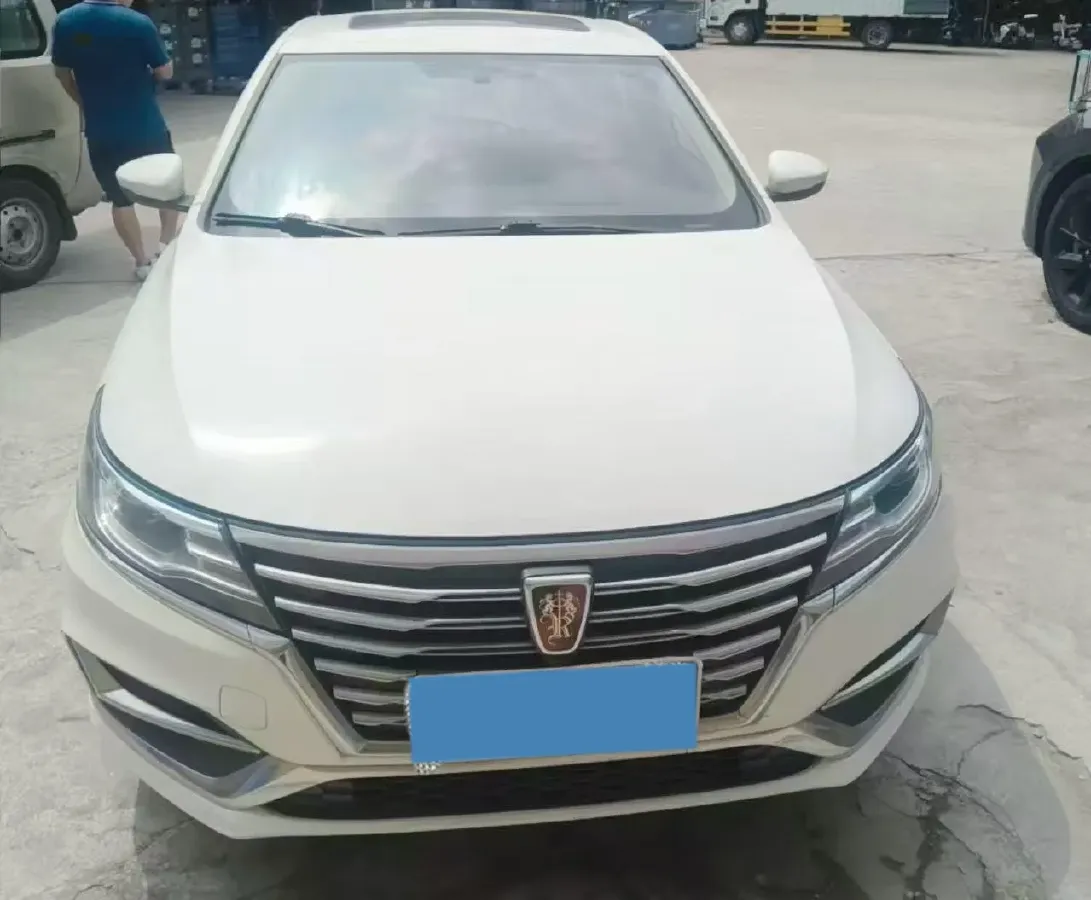 2020 Roewe i6 1.6L 125HP L4 CVT,autocango,china used car exporter,china ev exporter,chinese used car exporter,chinese used ev exporter