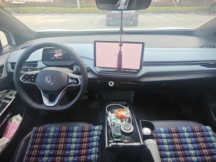 2025 Volkswagen ID.4 X BEV 52.8KWH,autocango,china used car exporter,china ev exporter,chinese used car exporter,chinese used ev exporter