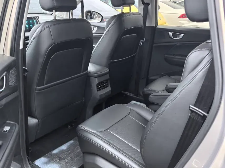 2022 WuLing KaiJie 1.5T 147HP L4 CVT,autocango,china used car exporter,china ev exporter,chinese used car exporter,chinese used ev exporter