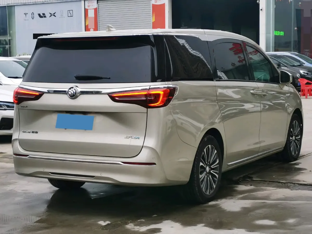 2023 Buick GL8 2.0T 237HP L4 9AT,autocango,china used car exporter,china ev exporter,chinese used car exporter,chinese used ev exporter