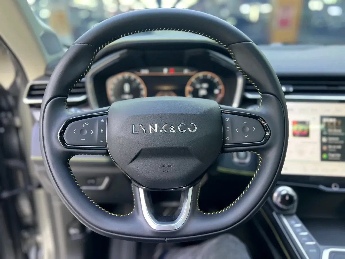 2020 LYNK&CO 05 2.0T 254HP L4 8AT,autocango,china used car exporter,china ev exporter,chinese used car exporter,chinese used ev exporter