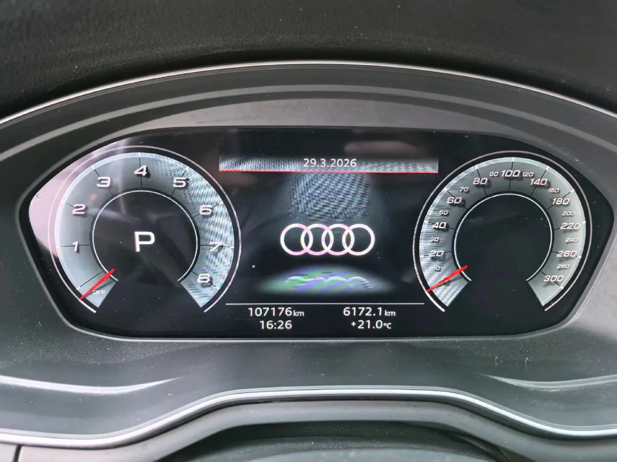 2022 Audi A4L 2.0T 190HP L4 7DCT,autocango,china used car exporter,china ev exporter,chinese used car exporter,chinese used ev exporter