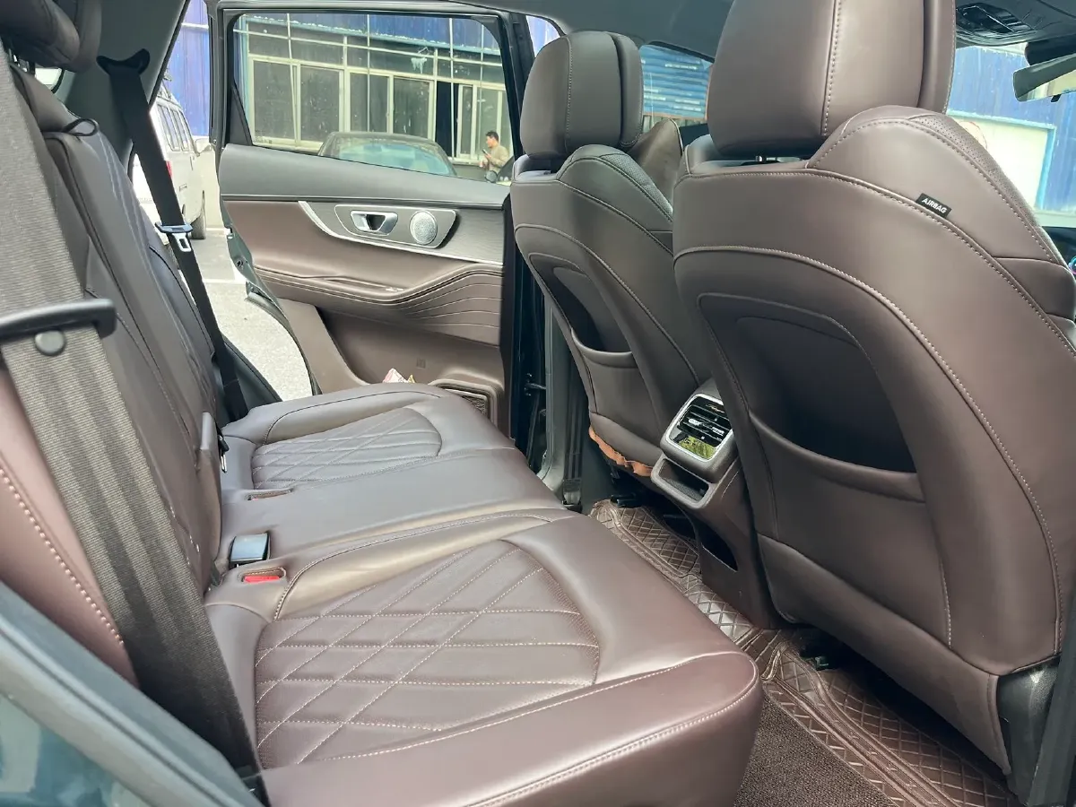 2022 Chery Tiggo 8 PRO 1.6T 197HP L4 7DCT,autocango,china used car exporter,china ev exporter,chinese used car exporter,chinese used ev exporter