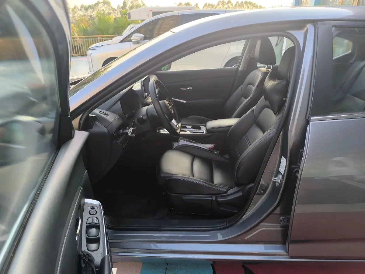 2021 Nissan Sylphy 1.6L 135HP L4 CVT,autocango,china used car exporter,china ev exporter,chinese used car exporter,chinese used ev exporter