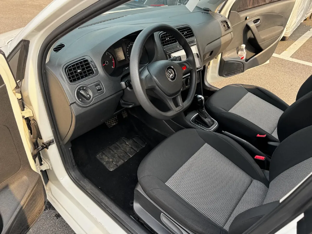 2016 Volkswagen Polo 1.4L 90HP L4 6AT,autocango,china used car exporter,china ev exporter,chinese used car exporter,chinese used ev exporter