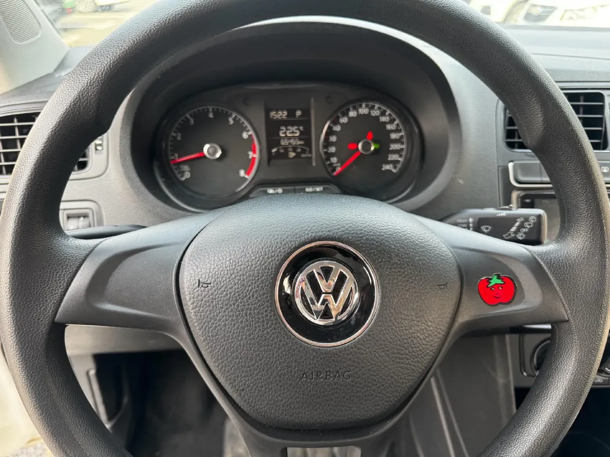 2016 Volkswagen Polo 1.4L 90HP L4 6AT,autocango,china used car exporter,china ev exporter,chinese used car exporter,chinese used ev exporter