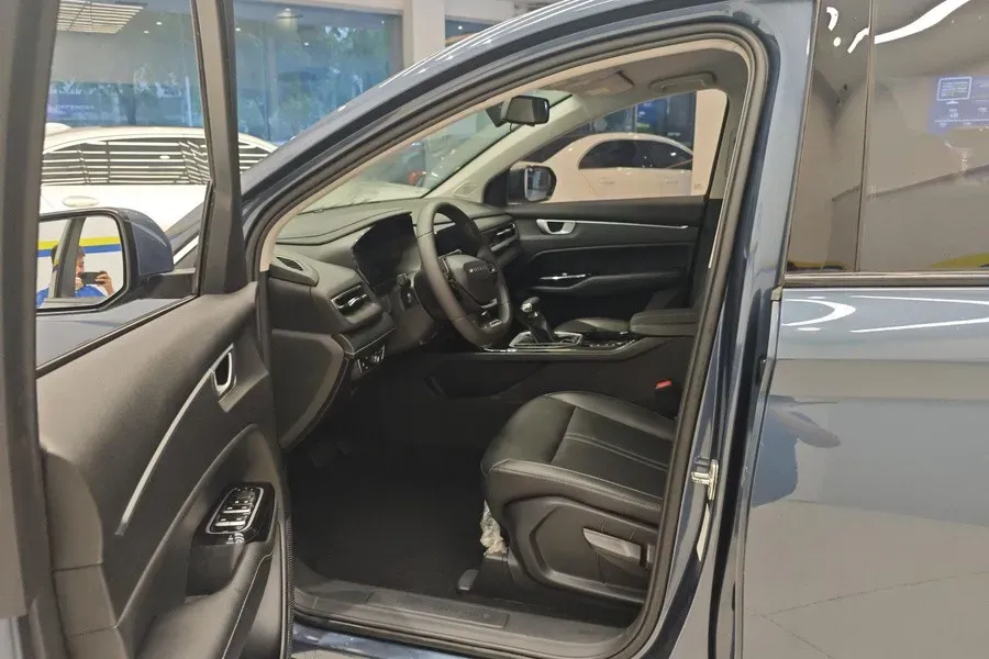 2020 WuLing KaiJie 1.5T 147HP L4 CVT,autocango,china used car exporter,china ev exporter,chinese used car exporter,chinese used ev exporter