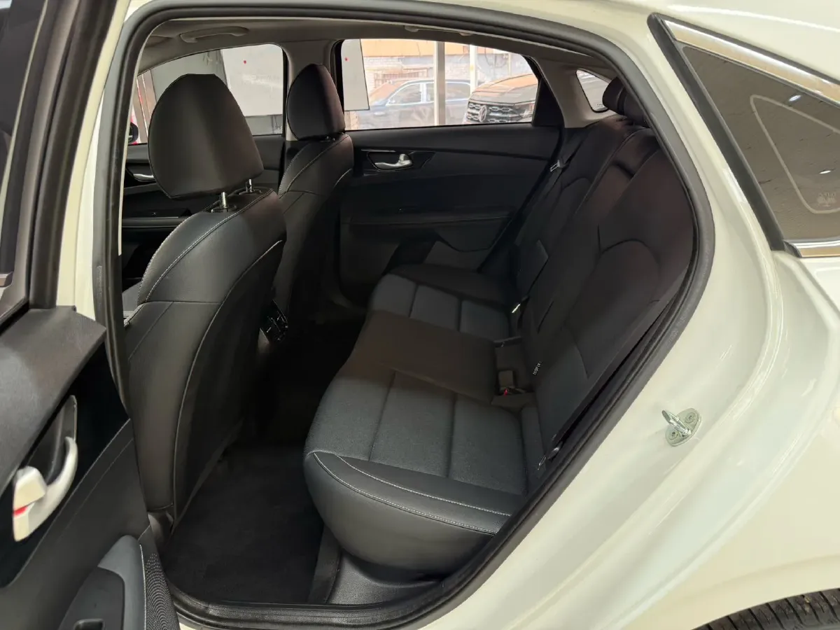 2021 Kia K3 1.5L 115HP L4 CVT,autocango,china used car exporter,china ev exporter,chinese used car exporter,chinese used ev exporter