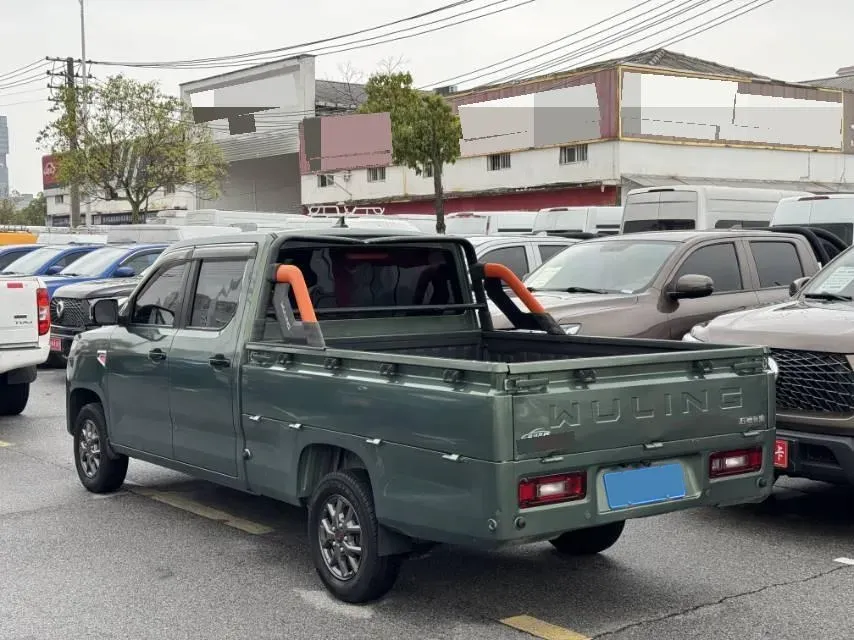 2021 WuLing ZhentTu 1.5L 99HP L4 5MT,autocango,china used car exporter,china ev exporter,chinese used car exporter,chinese used ev exporter
