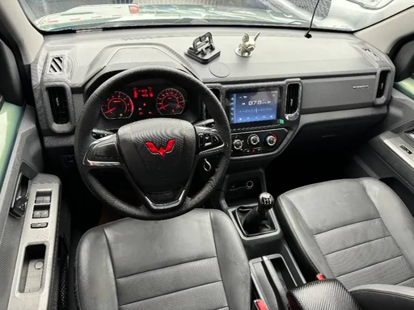 2021 WuLing ZhentTu 1.5L 99HP L4 5MT,autocango,china used car exporter,china ev exporter,chinese used car exporter,chinese used ev exporter