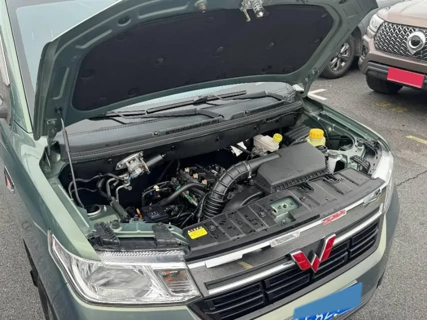 2021 WuLing ZhentTu 1.5L 99HP L4 5MT,autocango,china used car exporter,china ev exporter,chinese used car exporter,chinese used ev exporter