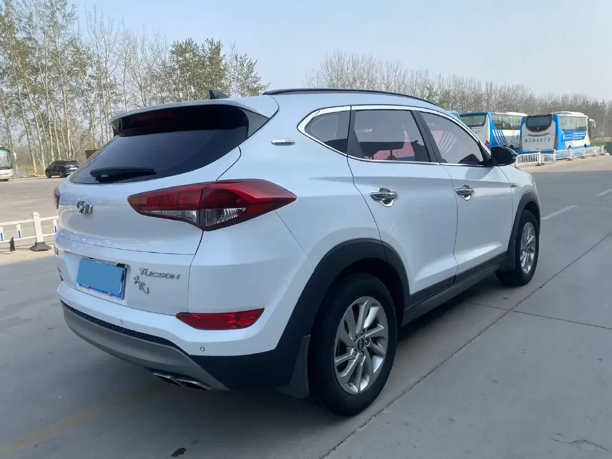 2015 Hyundai Tucson 1.6T 177HP L4 7DCT,autocango,china used car exporter,china ev exporter,chinese used car exporter,chinese used ev exporter
