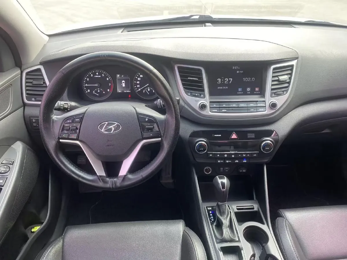 2015 Hyundai Tucson 1.6T 177HP L4 7DCT,autocango,china used car exporter,china ev exporter,chinese used car exporter,chinese used ev exporter