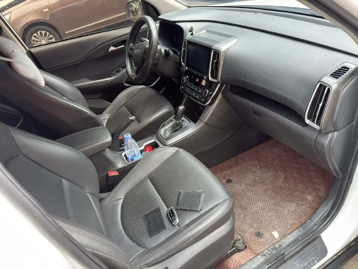 2018 Hyundai ix35 2.0L 160HP L4 6AT,autocango,china used car exporter,china ev exporter,chinese used car exporter,chinese used ev exporter