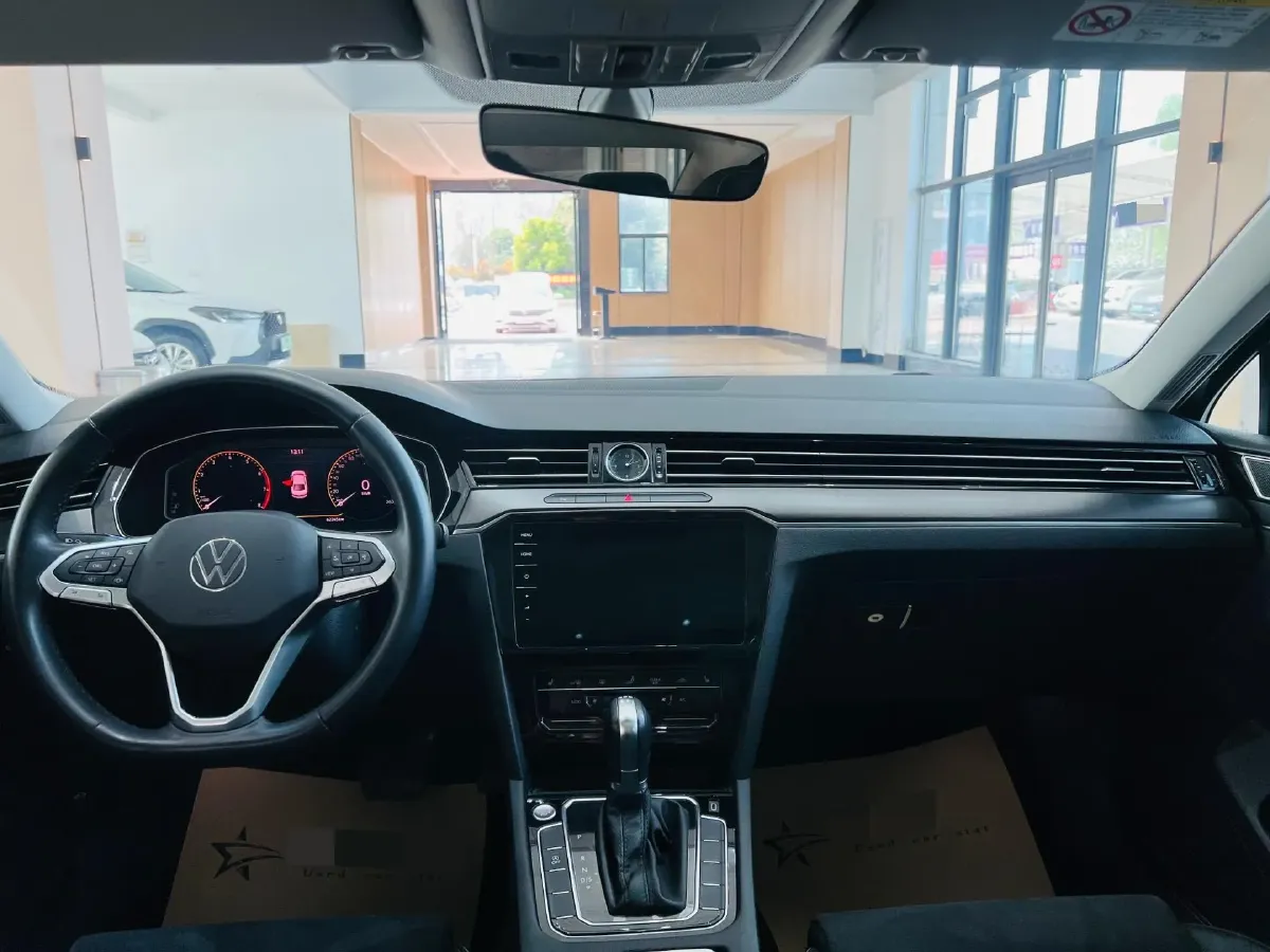 2021 Volkswagen Magotan 2.0T 186HP L4 7DCT,autocango,china used car exporter,china ev exporter,chinese used car exporter,chinese used ev exporter