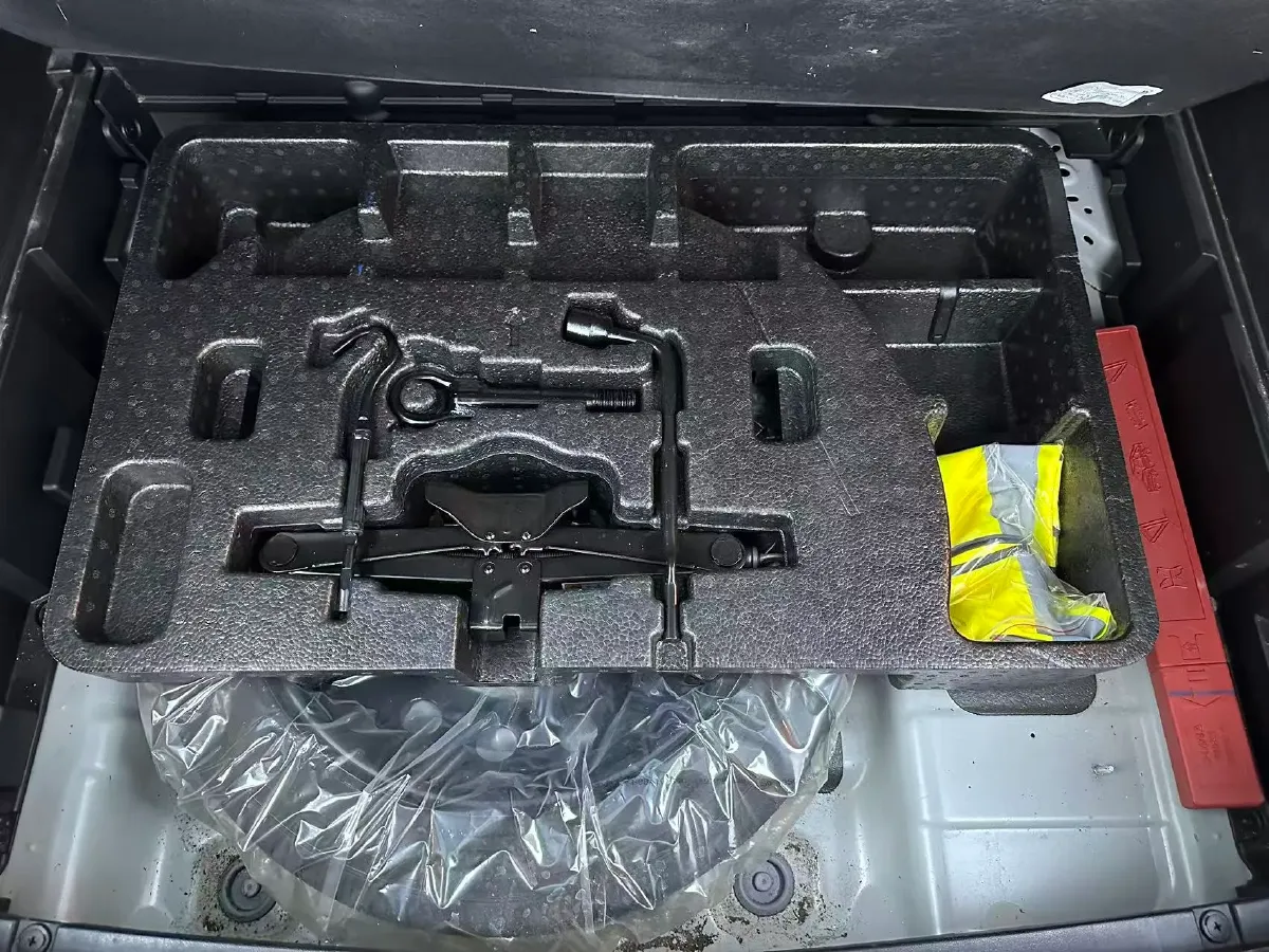 2022 ChangAn CS35 Plus 1.4T 160HP L4 7DCT,autocango,china used car exporter,china ev exporter,chinese used car exporter,chinese used ev exporter