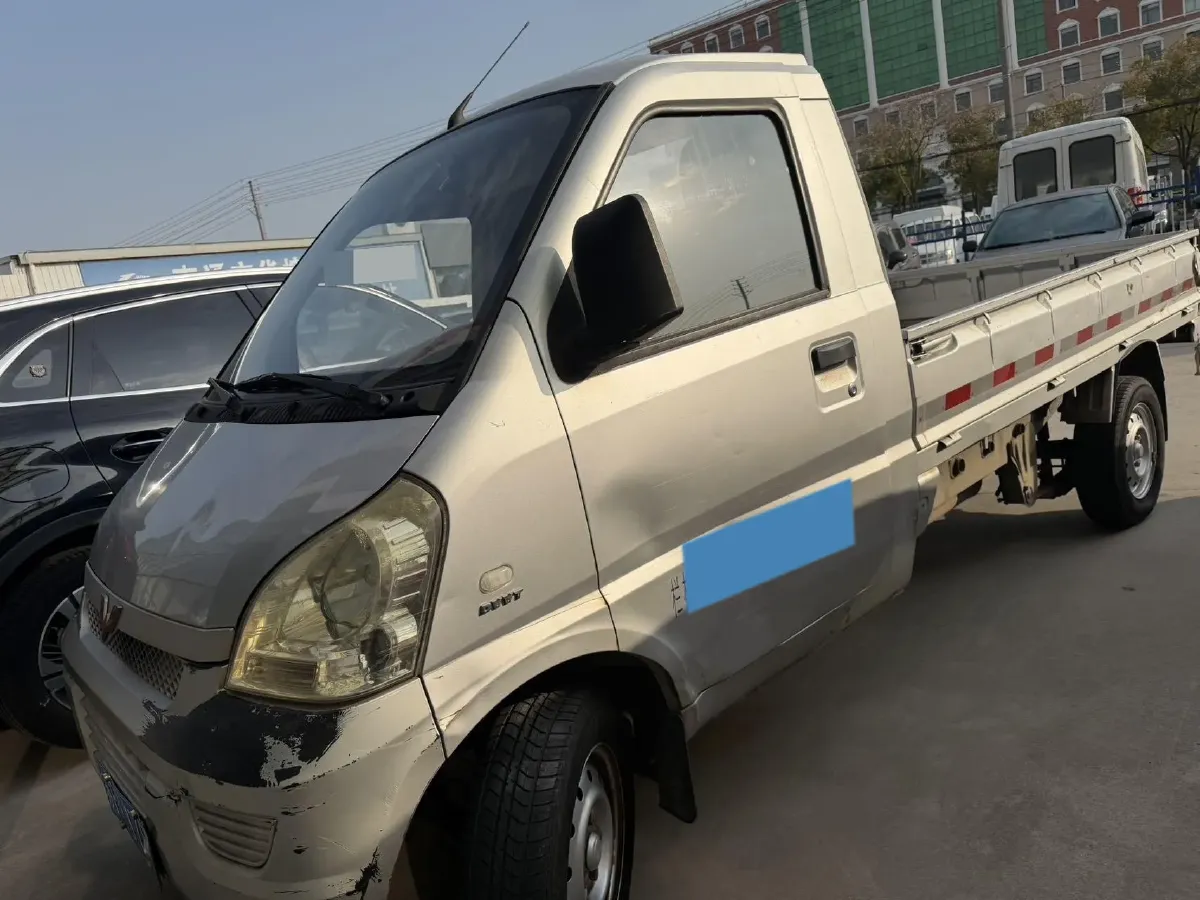 2020 WuLing RongGuang Mini Truck 1.5L 99HP L4 5MT,autocango,china used car exporter,china ev exporter,chinese used car exporter,chinese used ev exporter