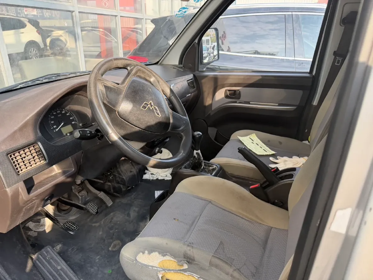 2020 WuLing RongGuang Mini Truck 1.5L 99HP L4 5MT,autocango,china used car exporter,china ev exporter,chinese used car exporter,chinese used ev exporter