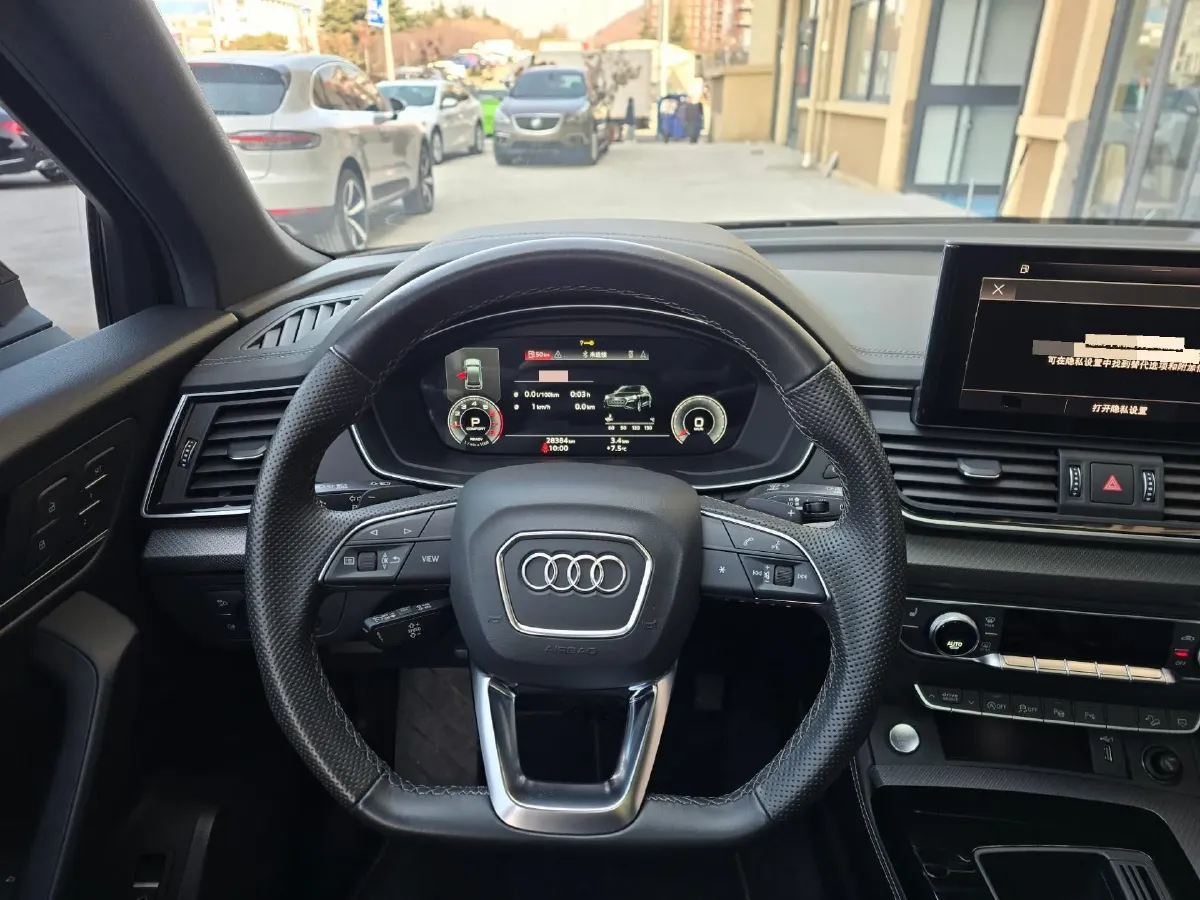 2022 Audi Q5L Sportback 2.0T 190HP L4 7DCT,autocango,china used car exporter,china ev exporter,chinese used car exporter,chinese used ev exporter