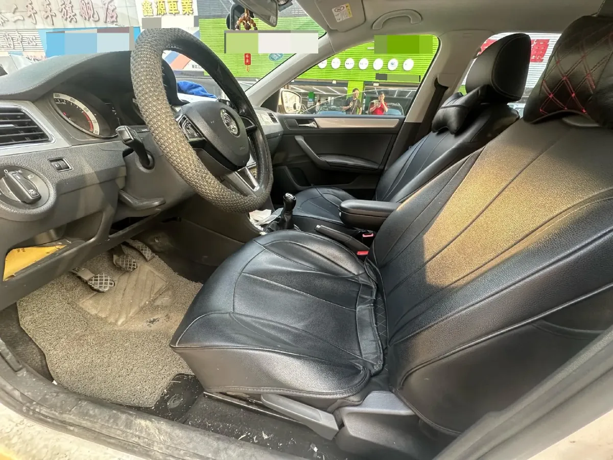 2019 Skoda Rapid Spaceback 1.5L 112HP L4 5MT,autocango,china used car exporter,china ev exporter,chinese used car exporter,chinese used ev exporter