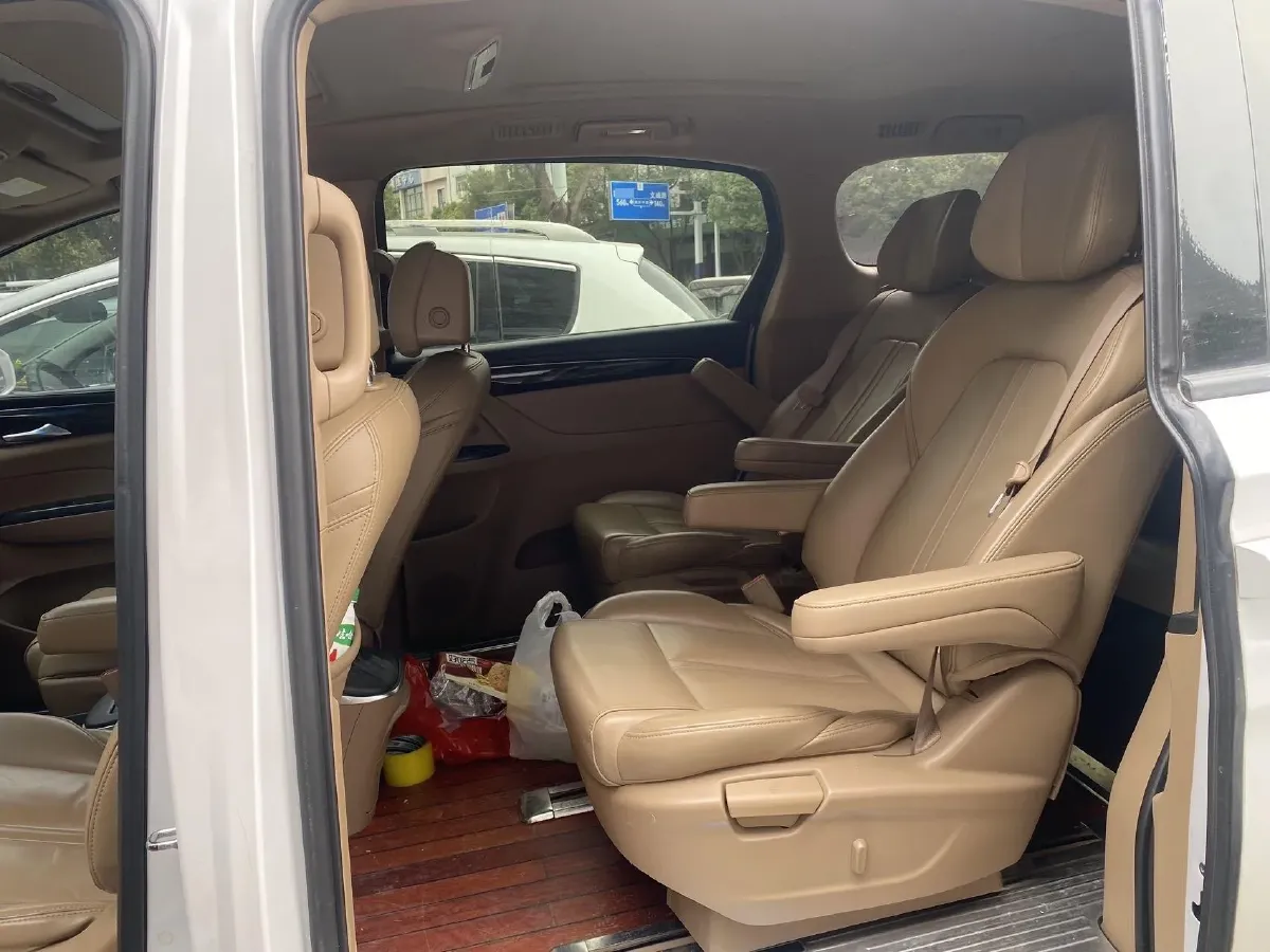 2018 Buick GL8 2.0T 260HP L4 6AT,autocango,china used car exporter,china ev exporter,chinese used car exporter,chinese used ev exporter