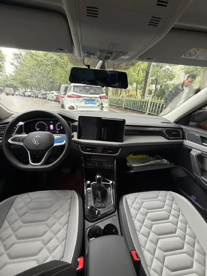 2025 Volkswagen Tayron 1.5T 160HP L4 7DCT,autocango,china used car exporter,china ev exporter,chinese used car exporter,chinese used ev exporter