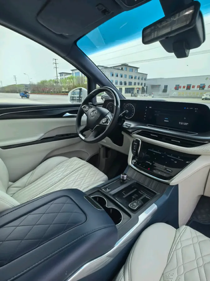 2021 Buick GL8 2.0T 237HP L4 9AT,autocango,china used car exporter,china ev exporter,chinese used car exporter,chinese used ev exporter