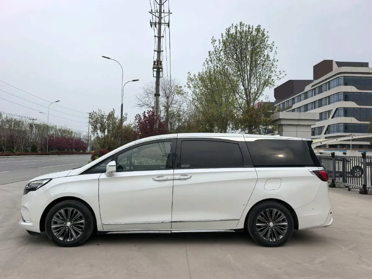 2021 Buick GL8 2.0T 237HP L4 9AT,autocango,china used car exporter,china ev exporter,chinese used car exporter,chinese used ev exporter