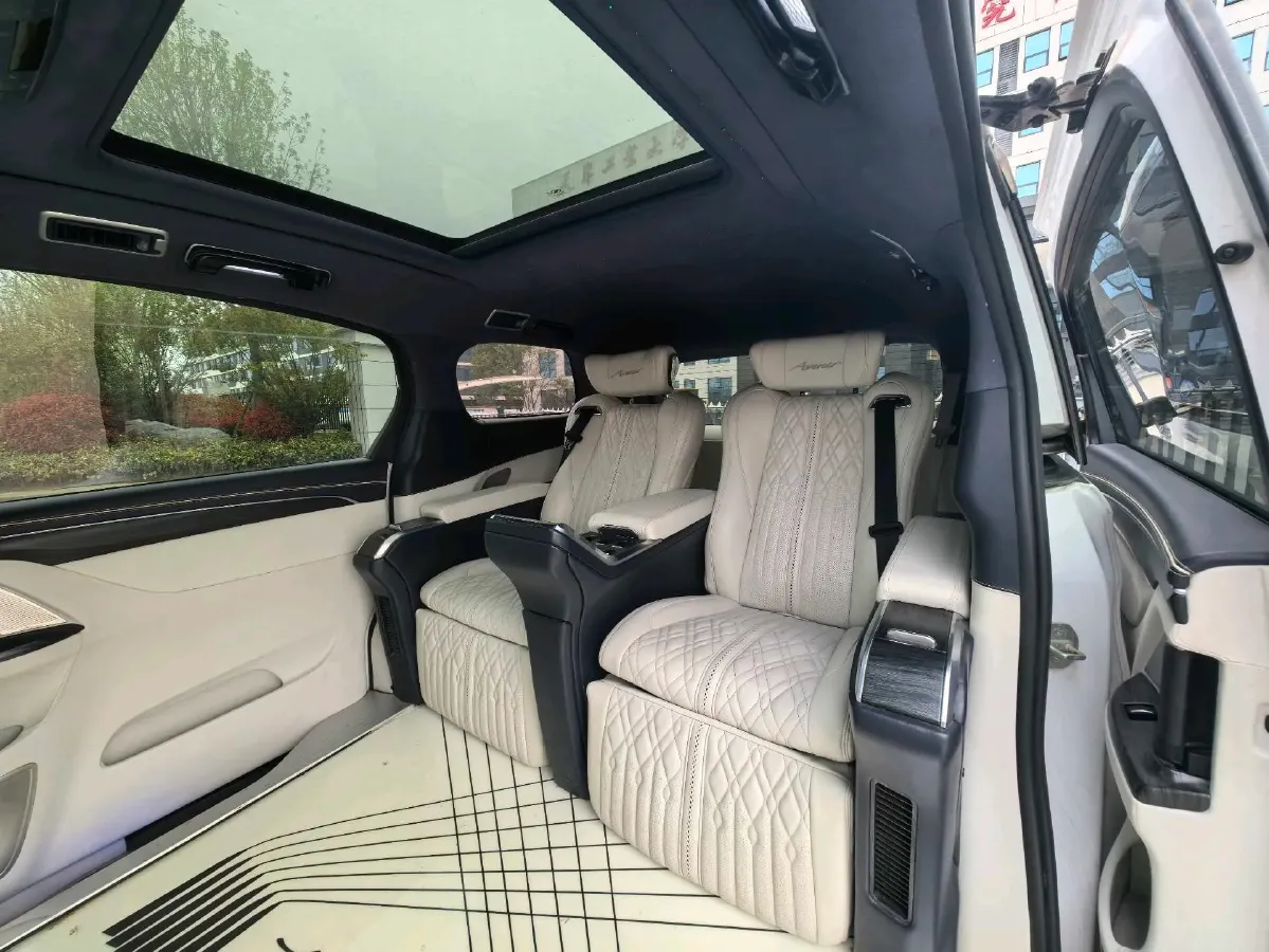 2021 Buick GL8 2.0T 237HP L4 9AT,autocango,china used car exporter,china ev exporter,chinese used car exporter,chinese used ev exporter