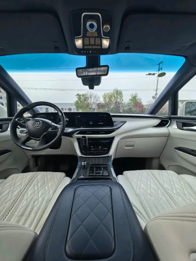 2021 Buick GL8 2.0T 237HP L4 9AT,autocango,china used car exporter,china ev exporter,chinese used car exporter,chinese used ev exporter