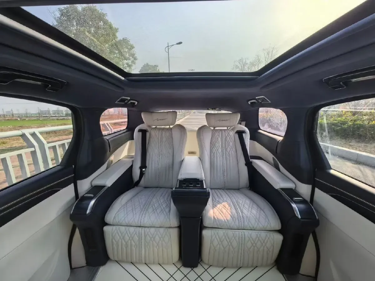 2021 Buick GL8 2.0T 237HP L4 9AT,autocango,china used car exporter,china ev exporter,chinese used car exporter,chinese used ev exporter