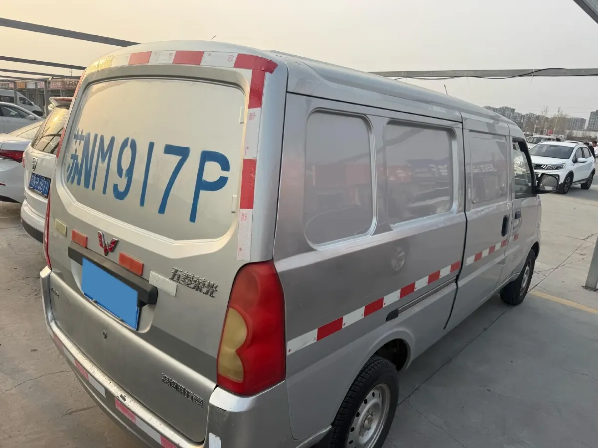 2019 WuLing RongGuang 1.5L 107HP L4 5MT,autocango,china used car exporter,china ev exporter,chinese used car exporter,chinese used ev exporter