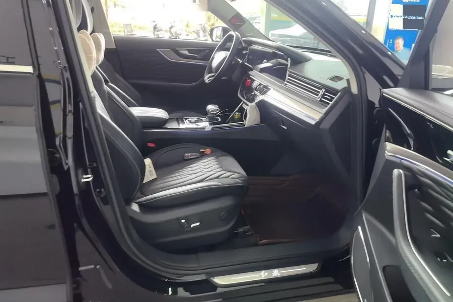 2022 HongQi HS5 2.0T 224HP L4 6AT,autocango,china used car exporter,china ev exporter,chinese used car exporter,chinese used ev exporter