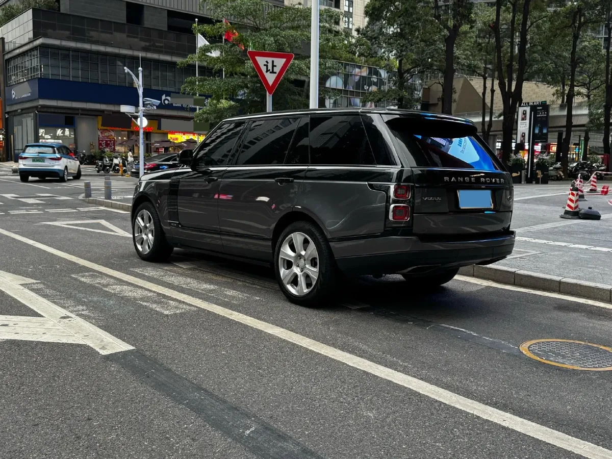 2020 Land Rover Range Rover 3.0T 400HP L6 8AT,autocango,china used car exporter,china ev exporter,chinese used car exporter,chinese used ev exporter