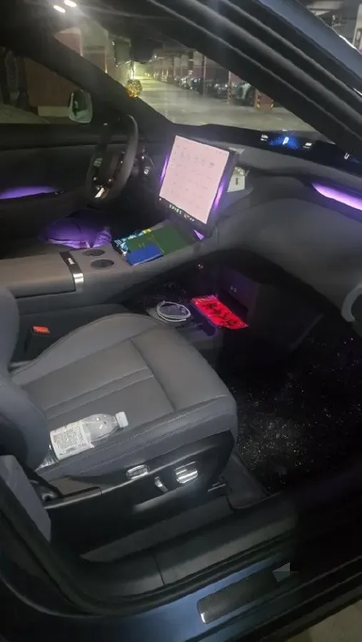 2025 MI YU7 BEV 101.7KWH,autocango,china used car exporter,china ev exporter,chinese used car exporter,chinese used ev exporter