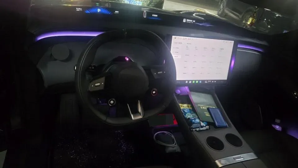 2025 MI YU7 BEV 101.7KWH,autocango,china used car exporter,china ev exporter,chinese used car exporter,chinese used ev exporter