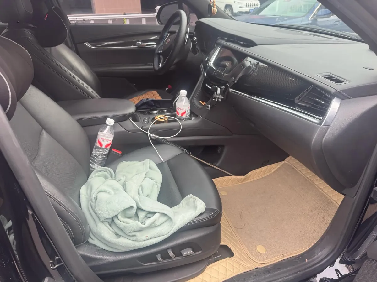 2020 Cadillac XT6 2.0T 237HP L4 9AT,autocango,china used car exporter,china ev exporter,chinese used car exporter,chinese used ev exporter