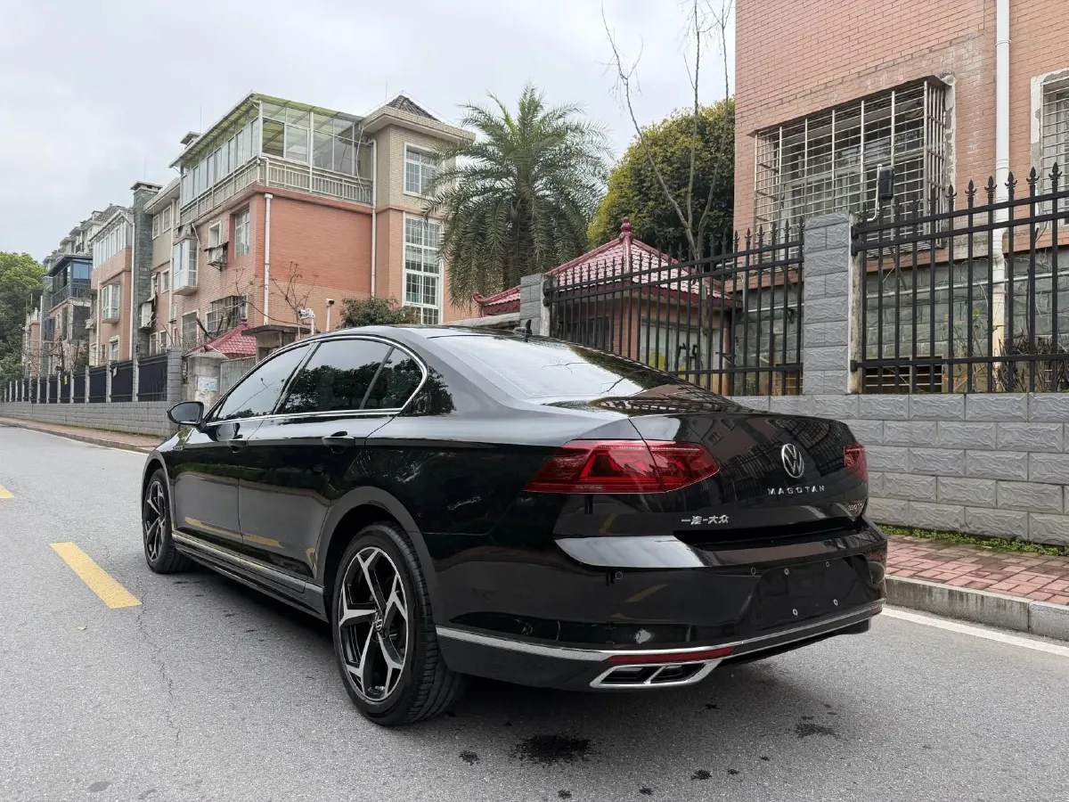 2023 Volkswagen Magotan 2.0T 186HP L4 7DCT,autocango,china used car exporter,china ev exporter,chinese used car exporter,chinese used ev exporter