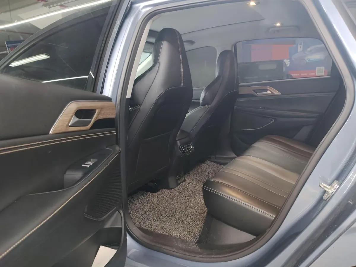 2021 ChangAn UNI-K 2.0T 233HP L4 8AT,autocango,china used car exporter,china ev exporter,chinese used car exporter,chinese used ev exporter