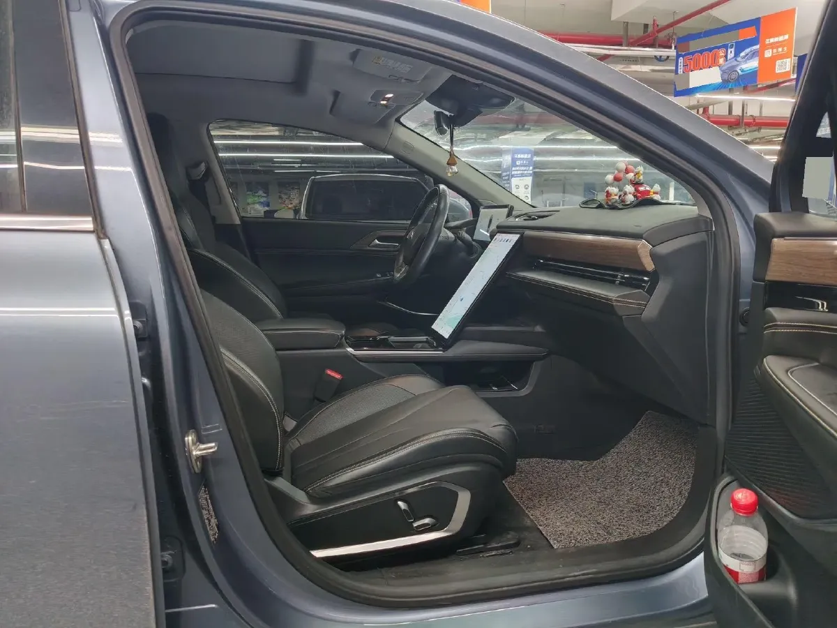 2021 ChangAn UNI-K 2.0T 233HP L4 8AT,autocango,china used car exporter,china ev exporter,chinese used car exporter,chinese used ev exporter